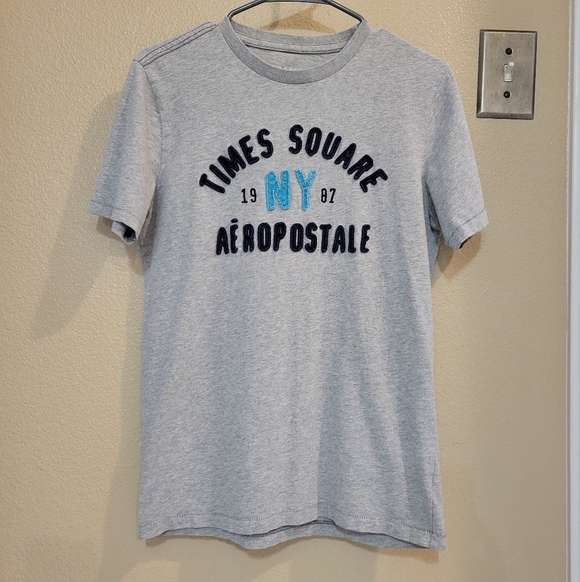 Aeropostale Other - Aeropostale Men Times Square Logo Gray Short Sleeve T-Shirt size Small